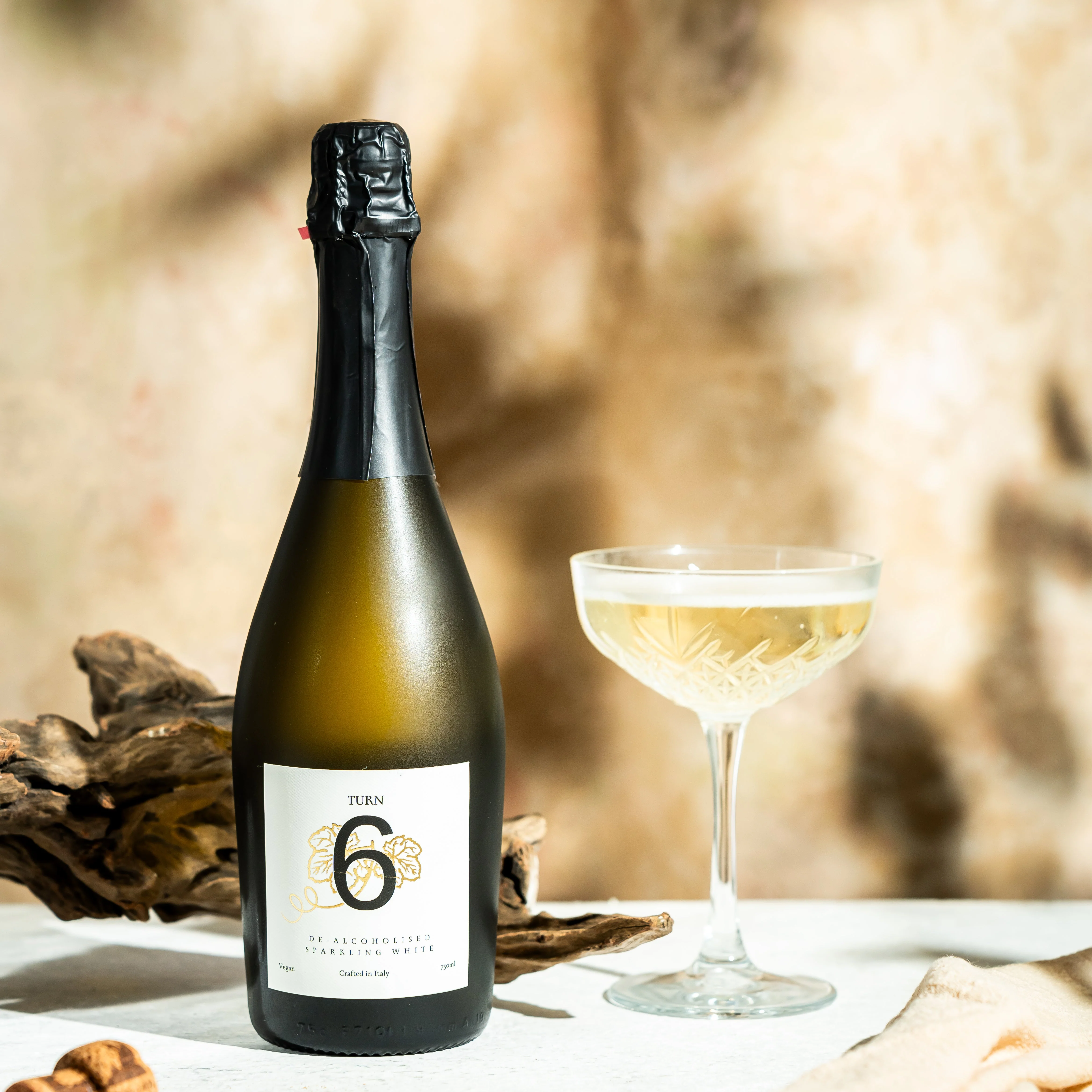 Alcohol-Free Sparkling White Wine - Image 4